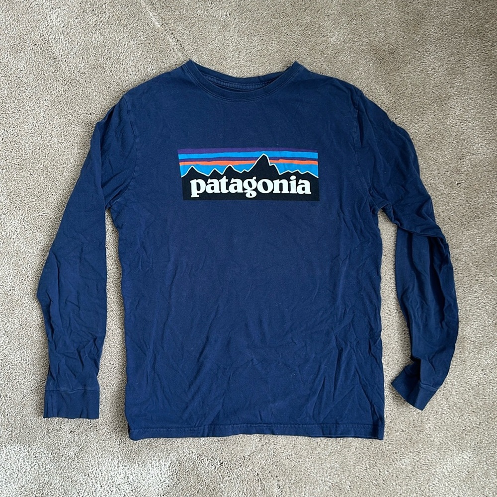Patagonia-  boys long sleeve shirt- size XL (14)